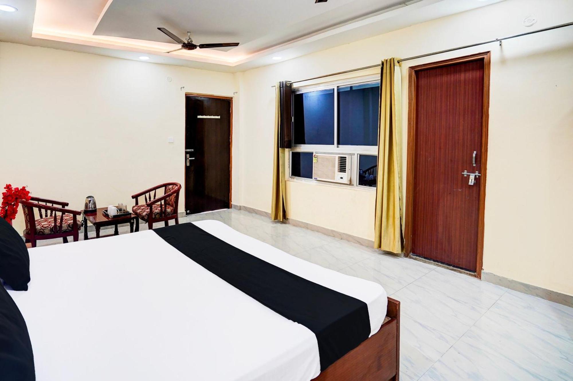 Hotel O Nova Resorts & Luxury Farm Raebareli Bagian luar foto