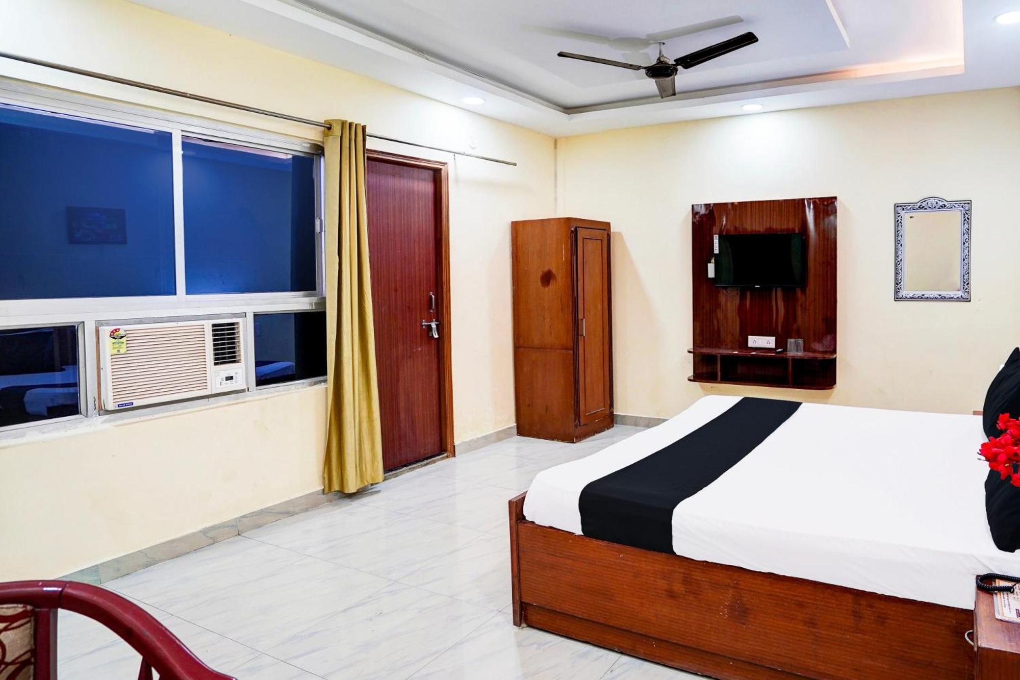 Hotel O Nova Resorts & Luxury Farm Raebareli Bagian luar foto