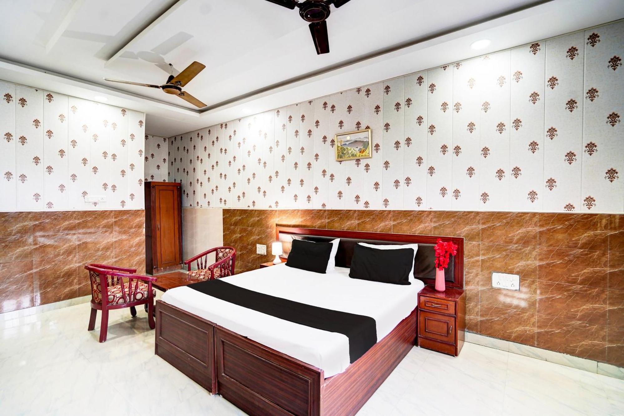 Hotel O Nova Resorts & Luxury Farm Raebareli Bagian luar foto