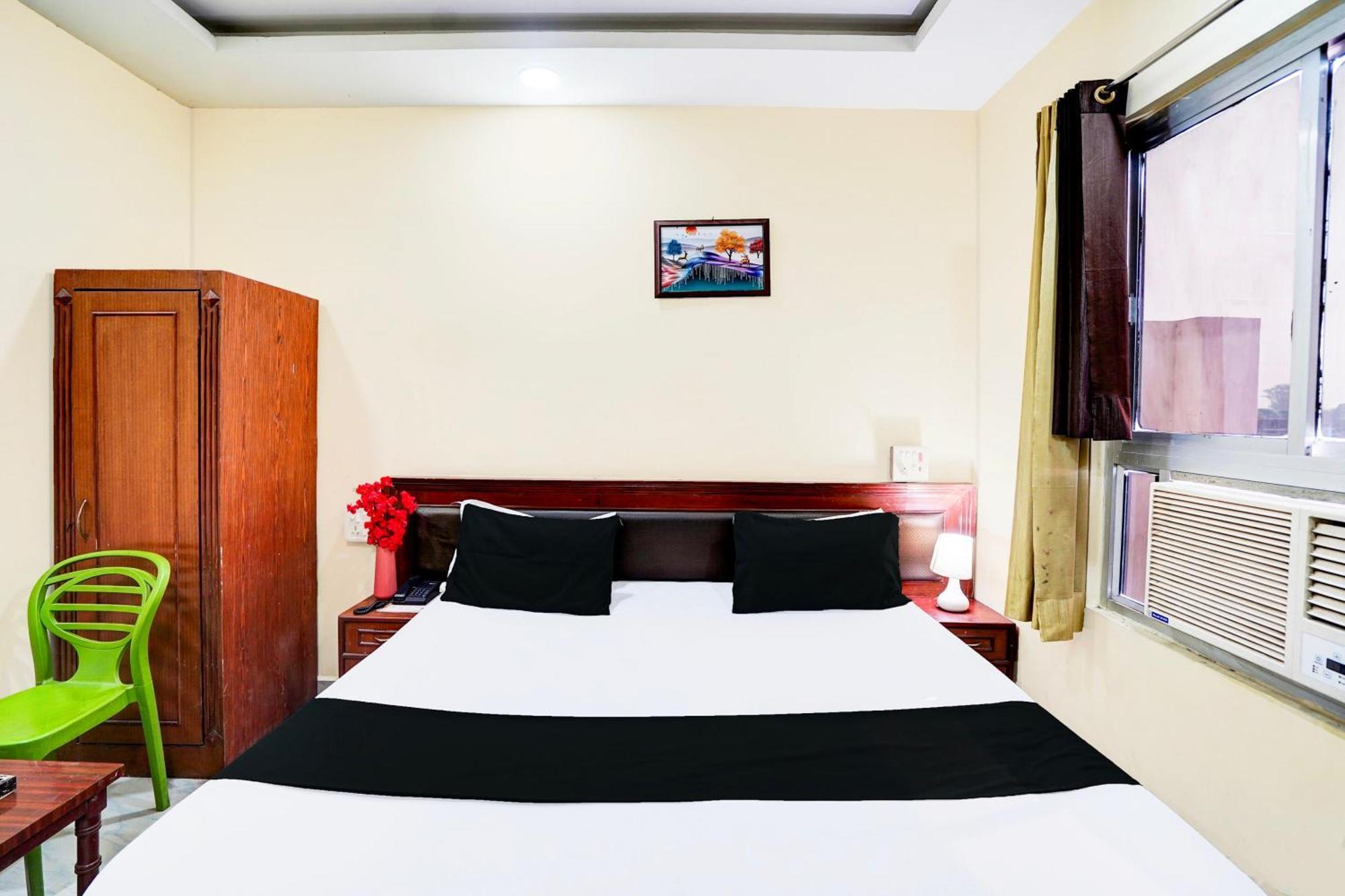 Hotel O Nova Resorts & Luxury Farm Raebareli Bagian luar foto